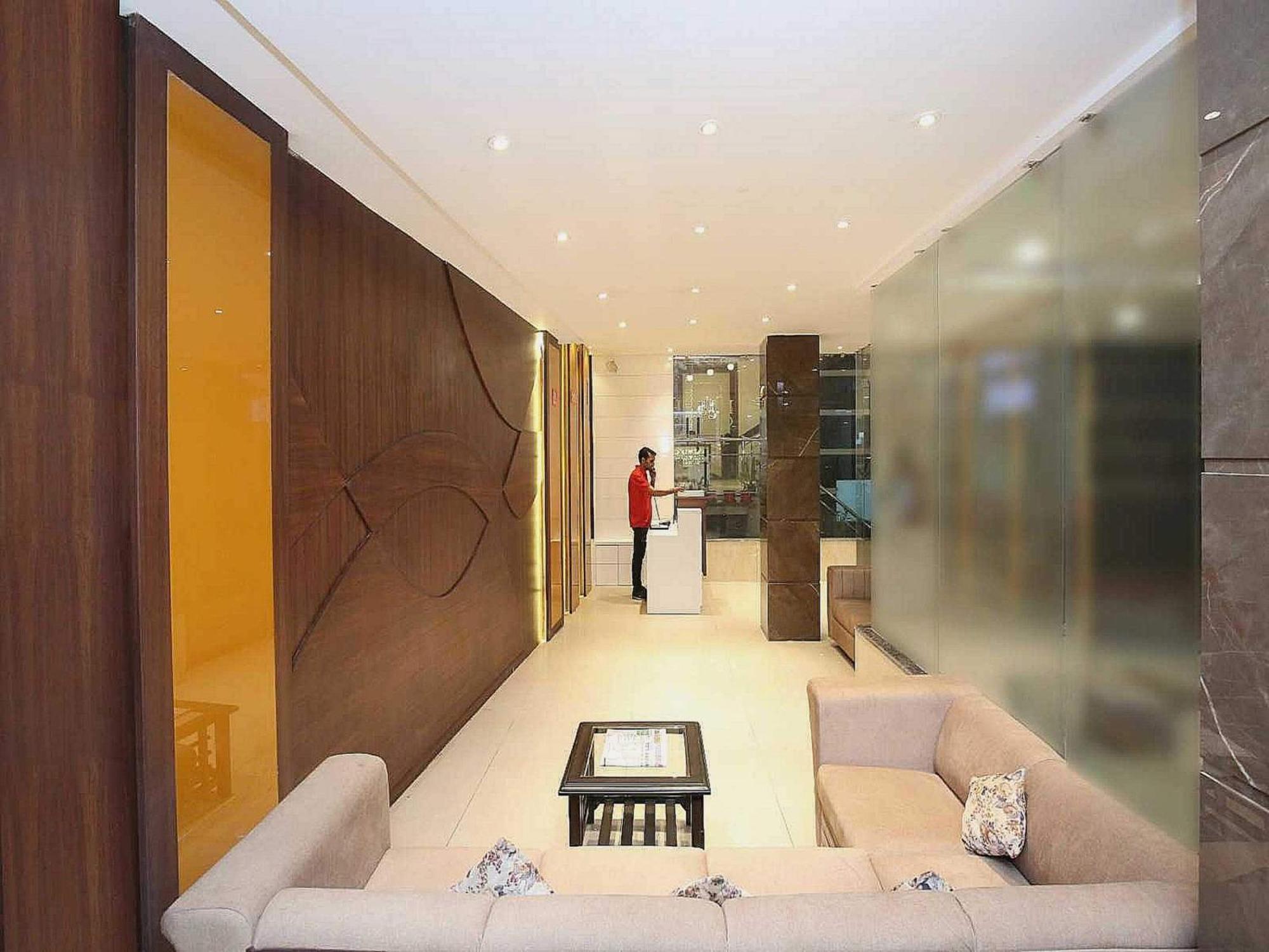 Hotel O Grand Star Amritsar Buitenkant foto