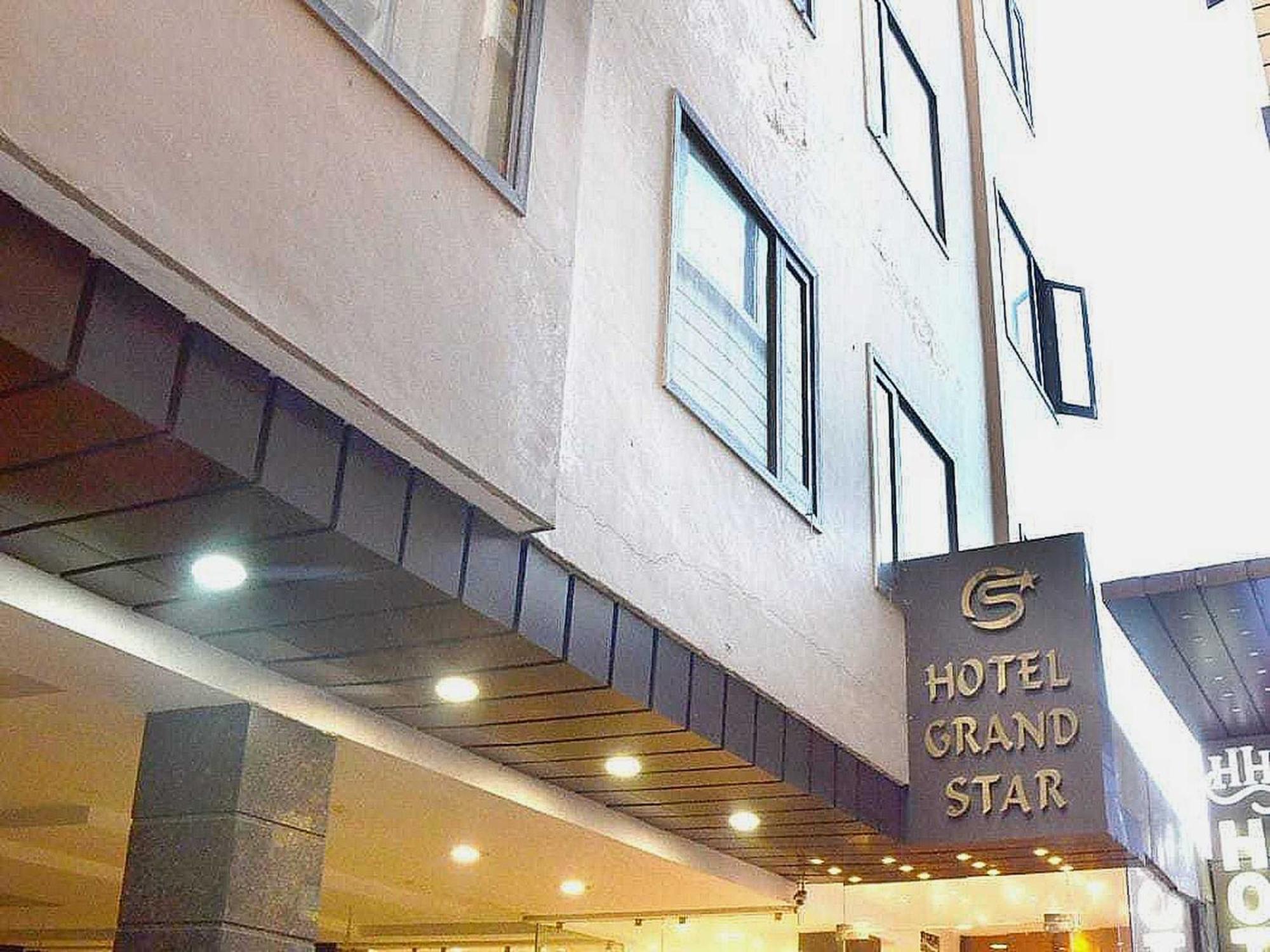Hotel O Grand Star Amritsar Buitenkant foto