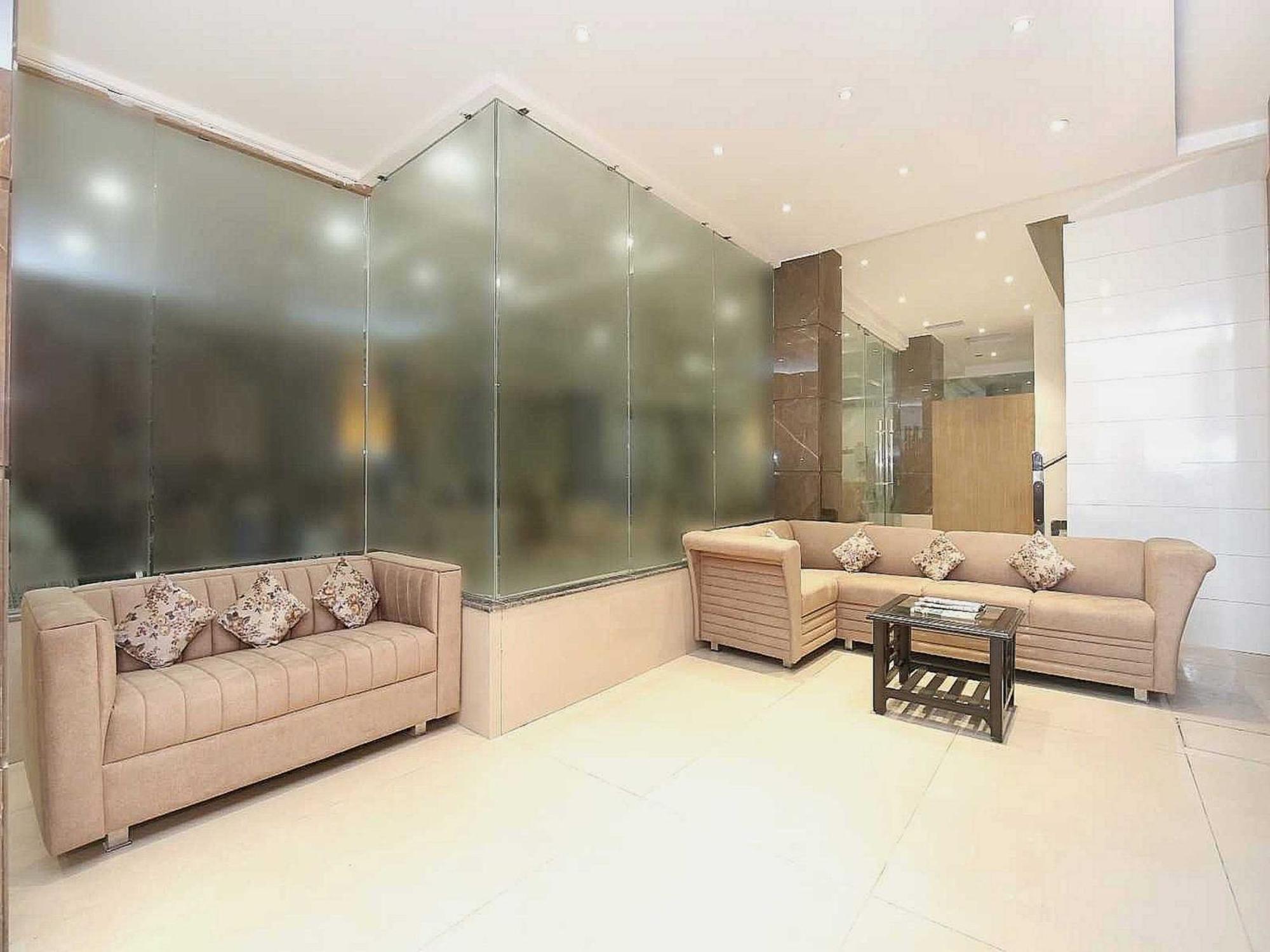 Hotel O Grand Star Amritsar Buitenkant foto